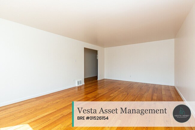 Building Photo - 1394-1396 Sanchez Street ***