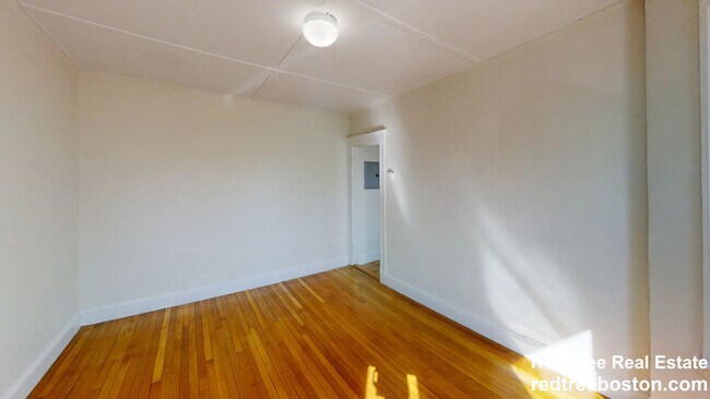 Building Photo - 1179 Boylston St