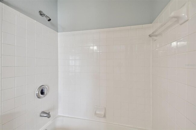 Building Photo - 9481 Highland Oak Dr