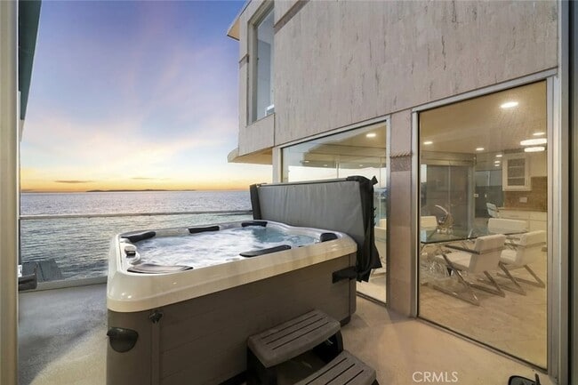 Building Photo - 31877 Circle Dr