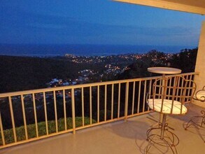 Building Photo - 1827 Halekoa Dr