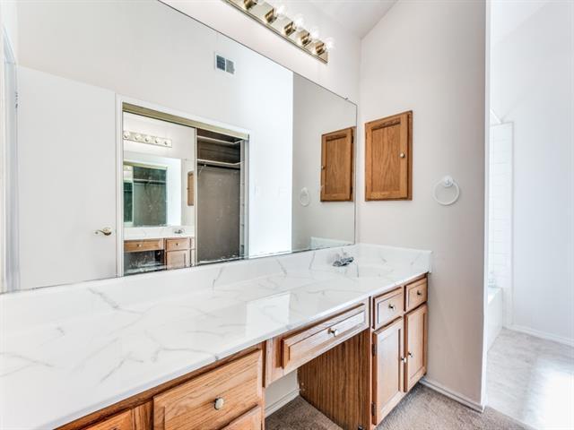 Building Photo - 1321 Flameleaf Dr