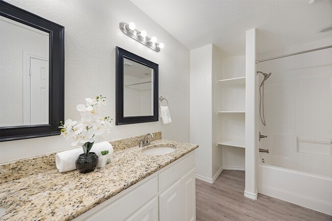 Building Photo - 1605 Village Park Trail