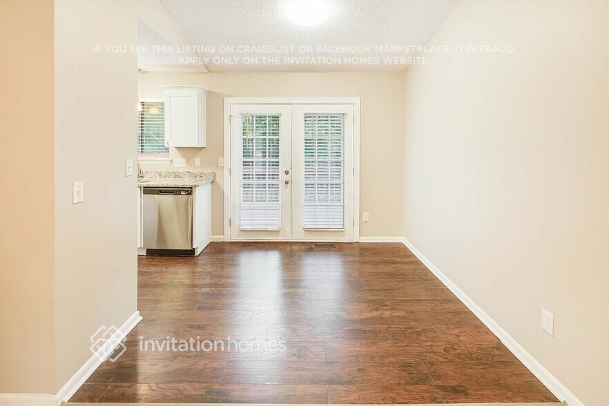 Building Photo - 4952 McAlpine Ln