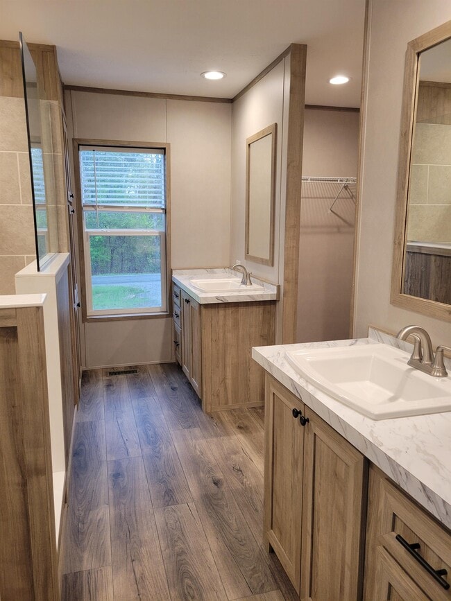 Building Photo - 4052 Saponac Dr