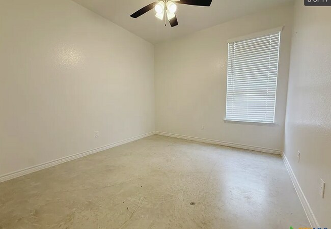 Building Photo - 215 Riptide Rd