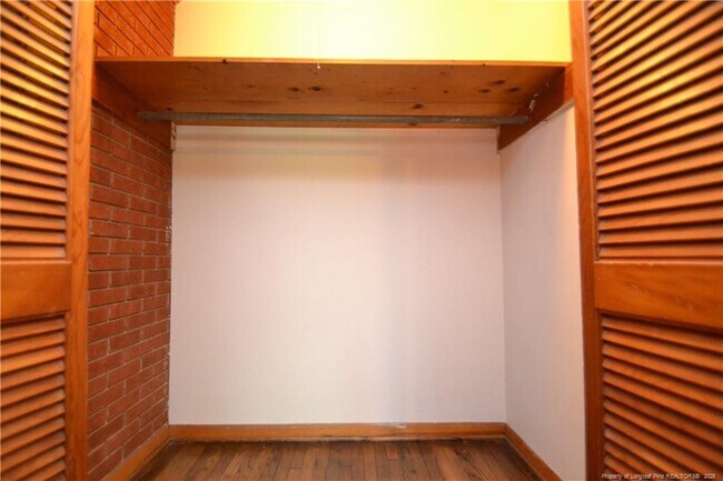 Building Photo - 5131 Lundy Dr
