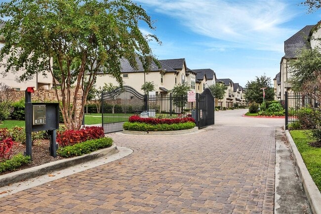 Building Photo - 10602 Shadow Elm Ct