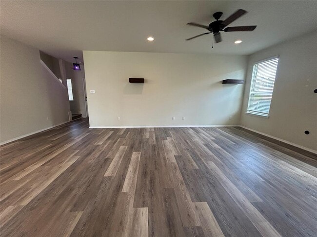 Building Photo - 249 La Dera Dr