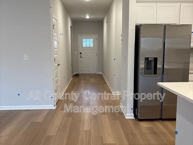 Building Photo - 15640 Tillane Pk Dr