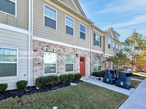 Building Photo - 911 Ambient Way