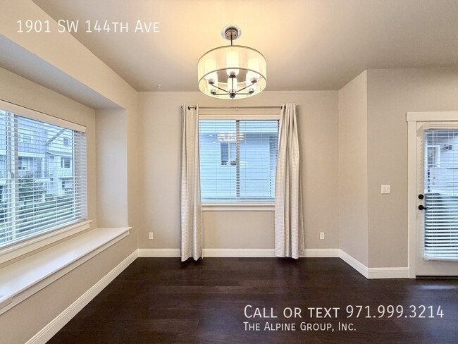 Building Photo - 1901 SW 144th Ave