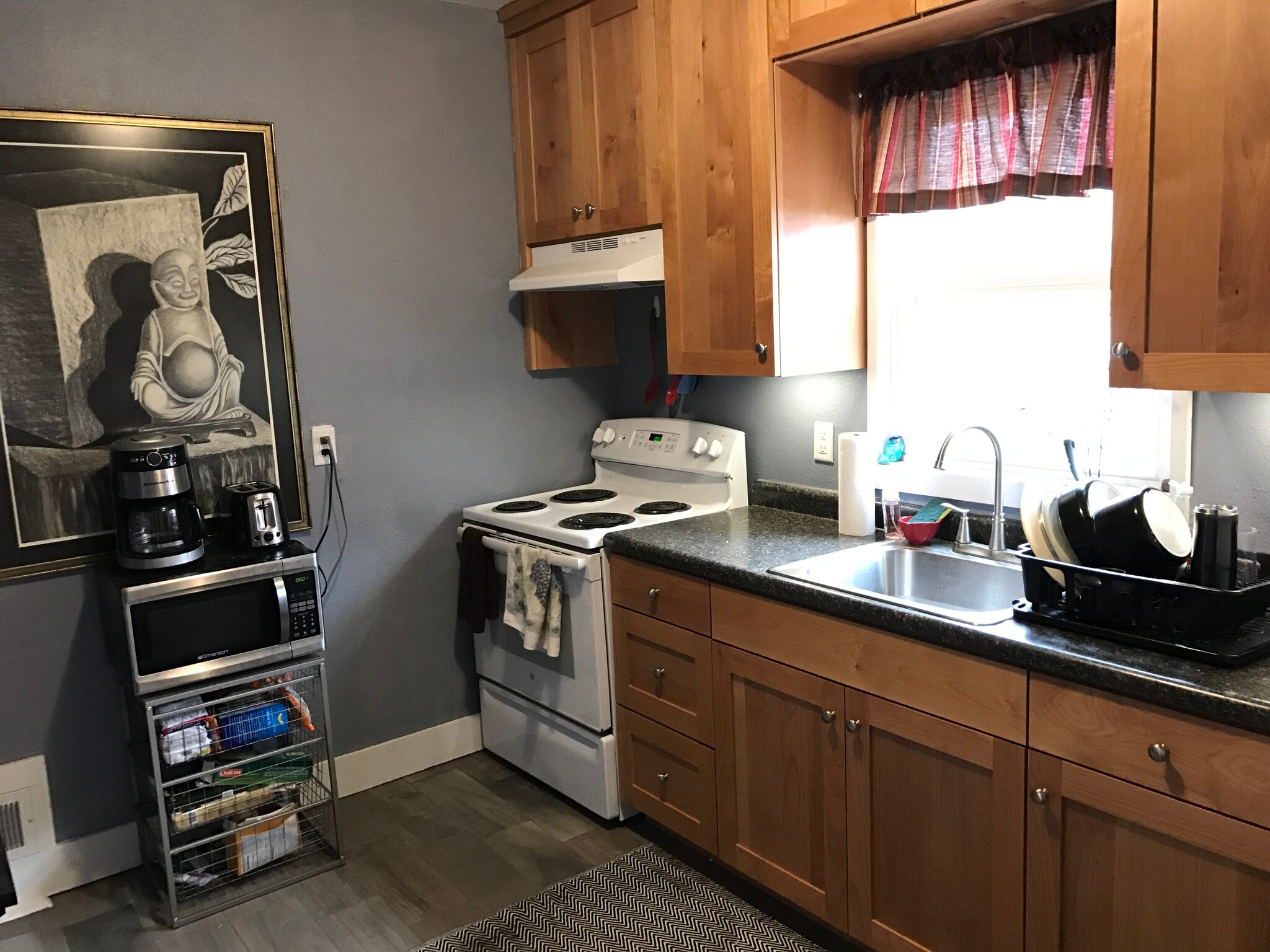 Building Photo - 513 4th Ave NW