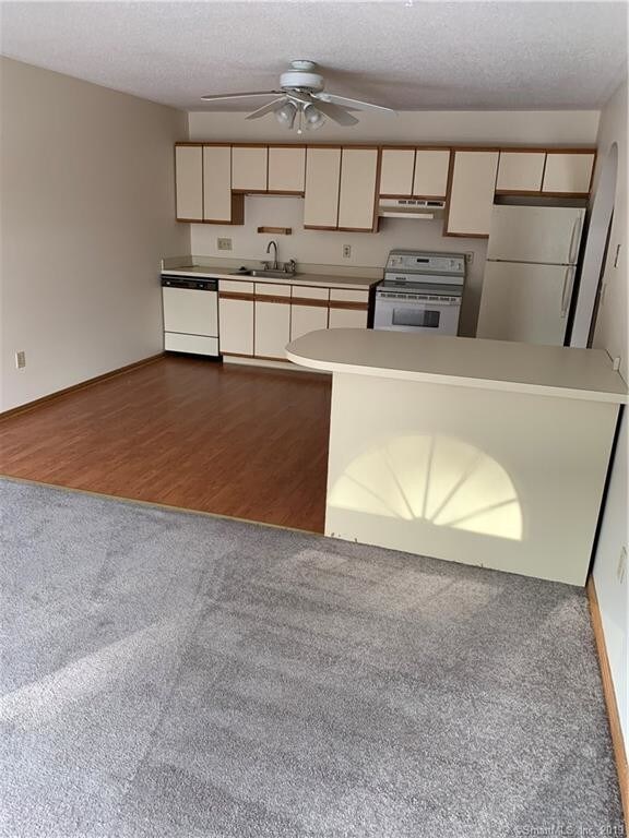 Building Photo - 24 West Rd