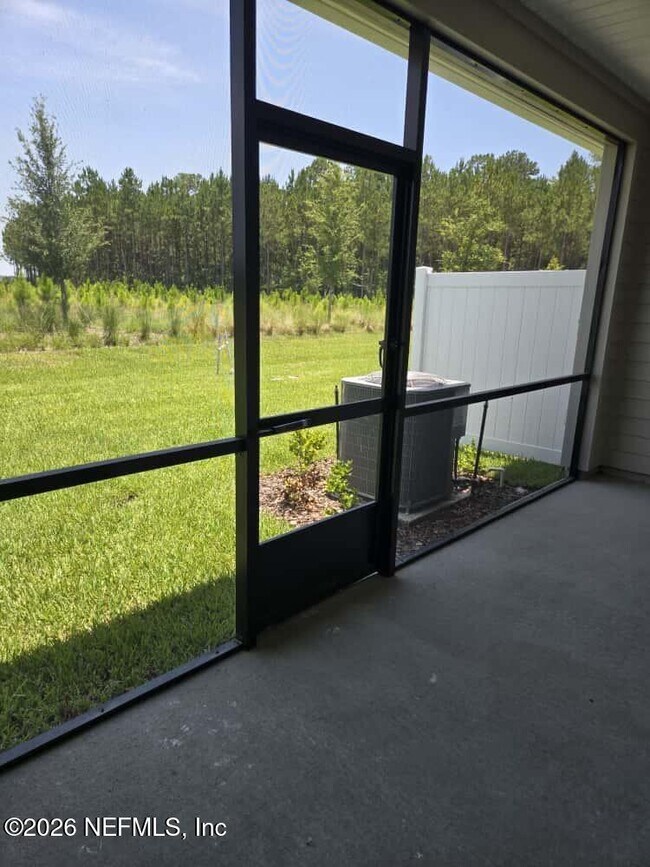 Building Photo - 198 Hubbard Bnd