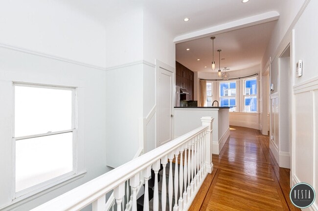 Building Photo - SOPHISTICATED 2-BD DREAM HOME WITH DIGITAL...
