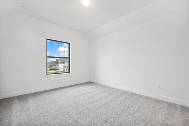 Building Photo - 863 Sarasota Shore Dr