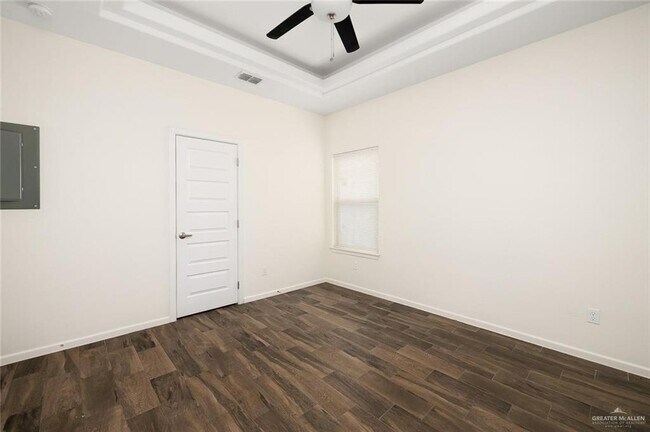 Building Photo - 508 Downing Ave