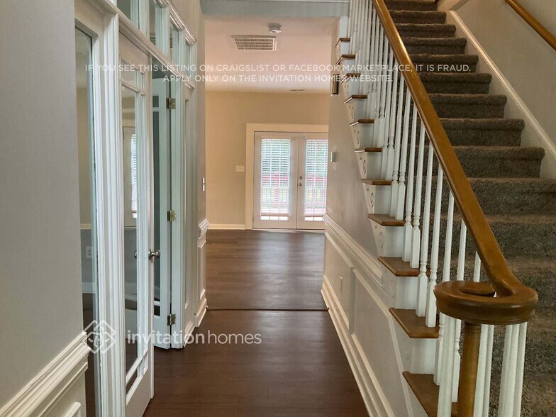 Building Photo - 6437 Dawnmist Ln