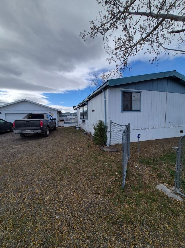 Building Photo - 3 bed/ 2 bath Country Home in California Pines