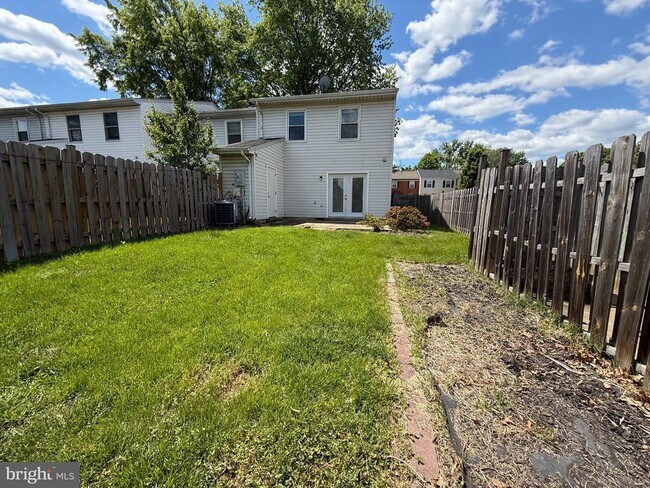 Building Photo - 338 Nansemond St SE