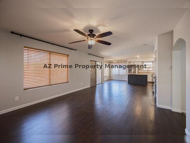 Building Photo - 16090 W Latham St