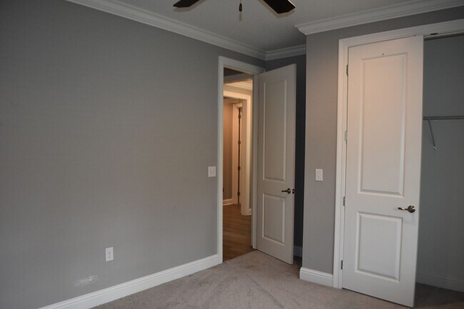 Building Photo - Marina Village 3 Bedroom Available for Lease
