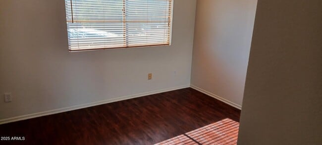 Building Photo - 616 S Hardy Dr