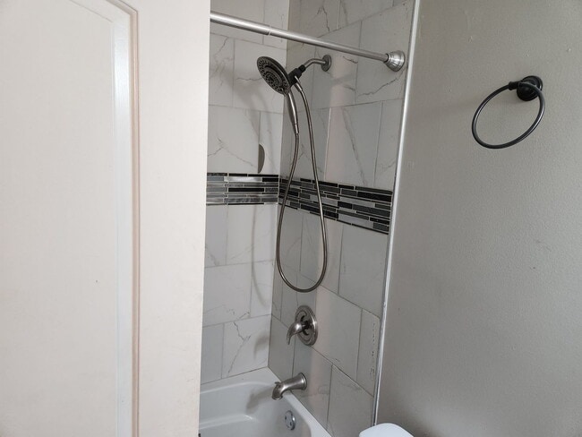 Building Photo - 4453 Provincetown Dr