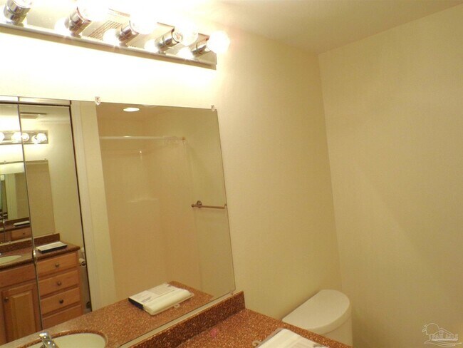 Building Photo - 710 Scenic Hwy