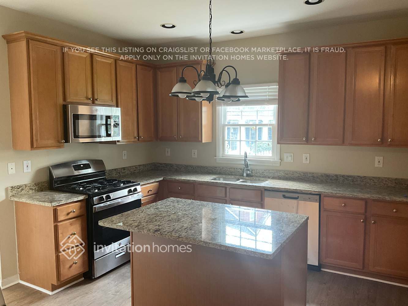 Building Photo - 799 Gardenside Cir SE