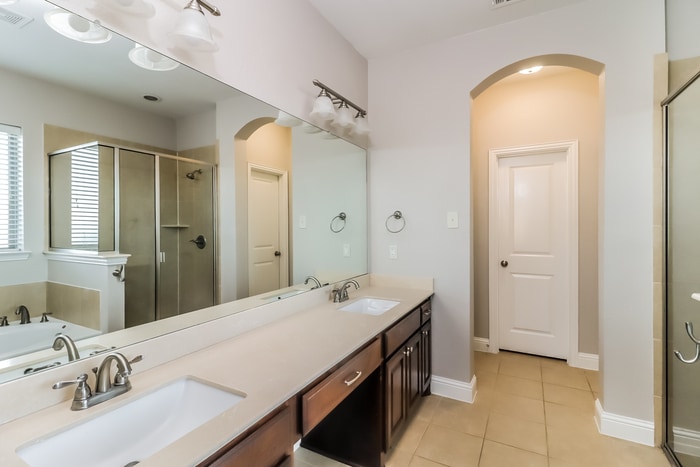 Building Photo - 236 Carson Dr