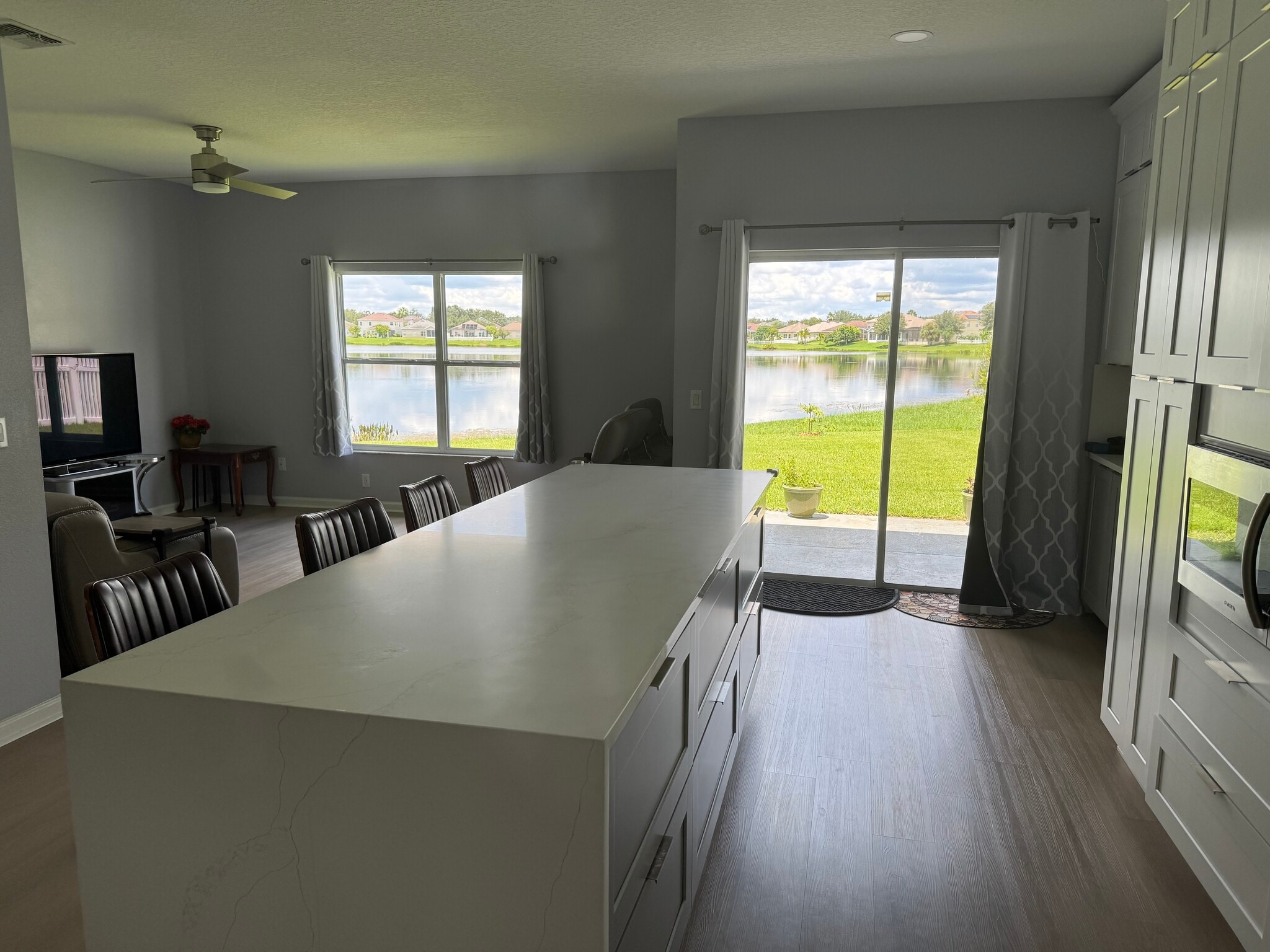 Building Photo - 13646 Hawk Lake Dr