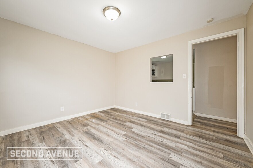 Building Photo - 223 Auburn St