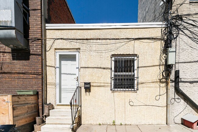 Building Photo - 1635 Passyunk Ave