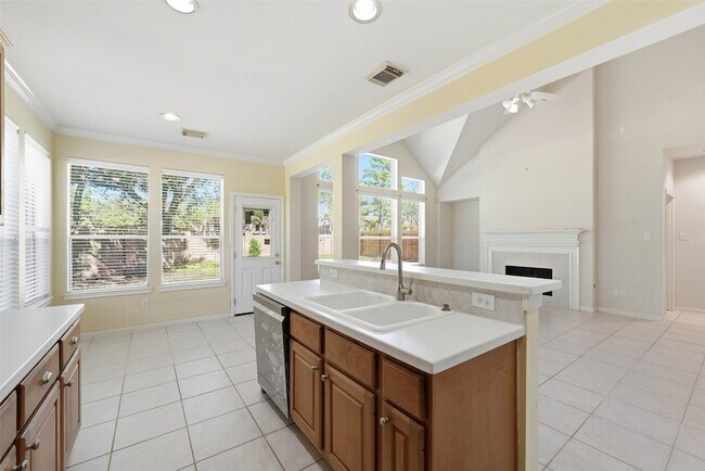 Building Photo - 22315 Ivy Stone Ct