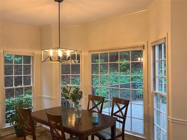 Building Photo - 5055 Mallory Ct
