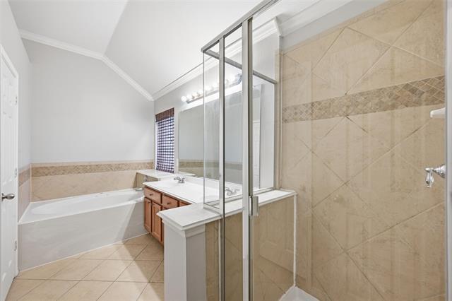 Building Photo - 11415 Yoakum Dr