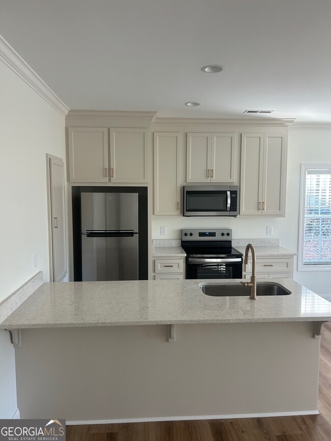 Building Photo - 313 Timothy Ave