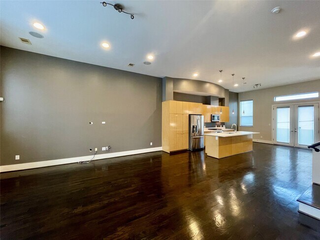 Building Photo - 954 Patterson St