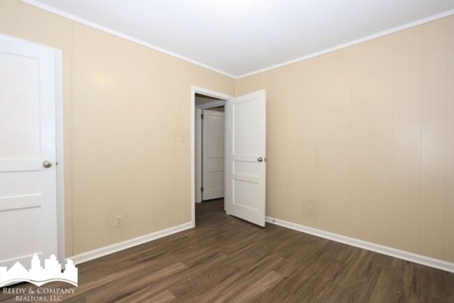 Building Photo - 965 Dillworth St