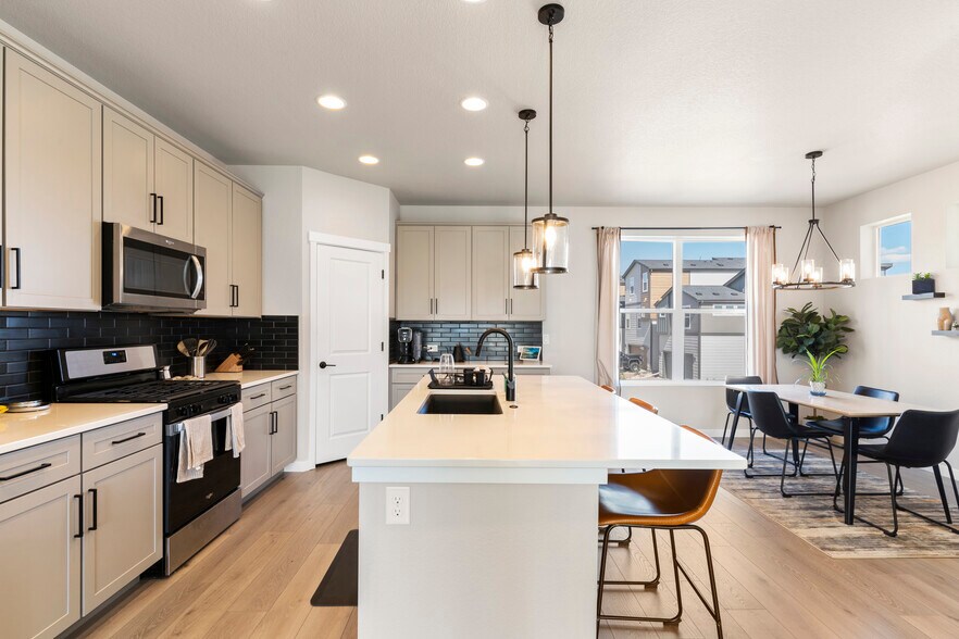 Kitchen - 2461 Horsemanship Ct