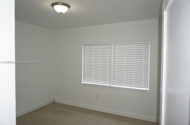 Building Photo - 300 SW 52nd Ave