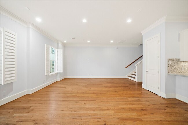 Building Photo - 4031 Bellefontaine