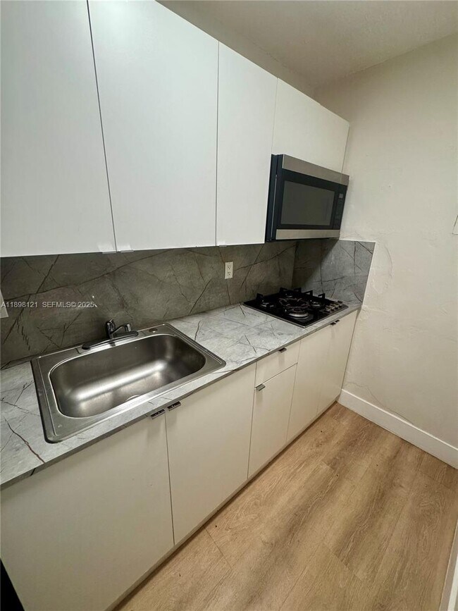 Building Photo - 6805 SW 88th St