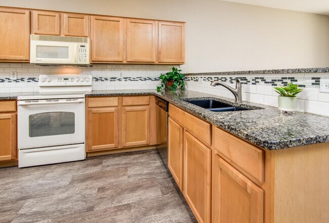 Building Photo - 42607 W Constellation Dr