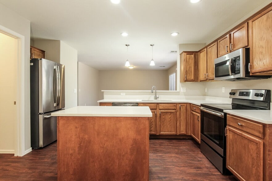 Building Photo - 11146 W Brittlewood Dr