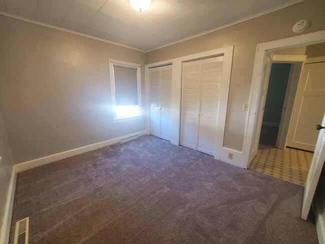 Building Photo - 1502 Cottonwood St