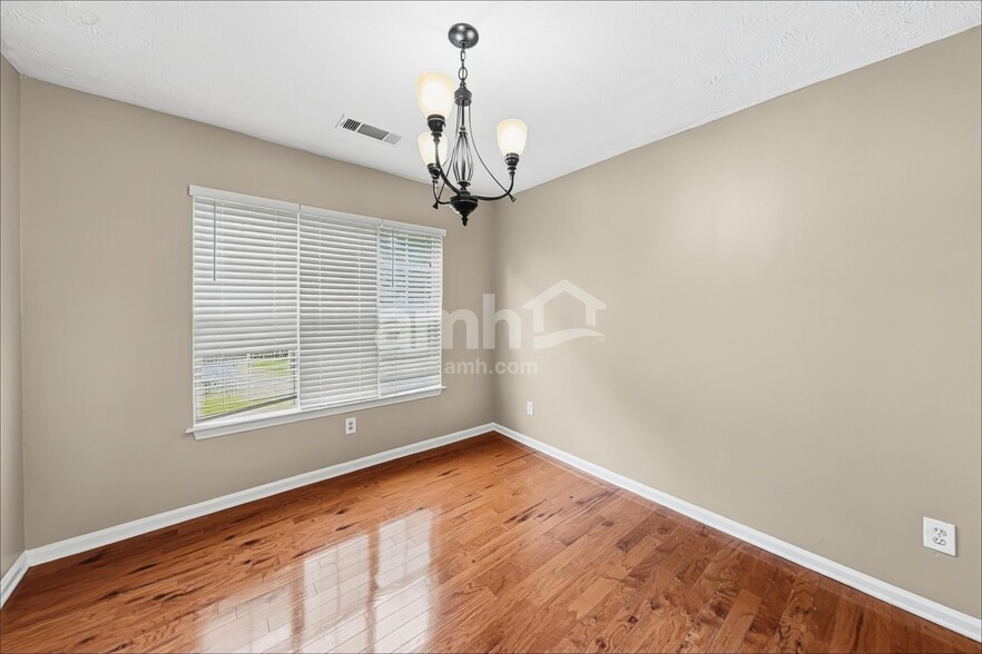 Building Photo - 4101 S Fork Dr
