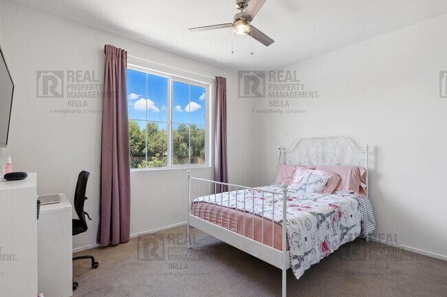 Building Photo - Beautiful 5-Bedroom Home in Audie Murphy R...